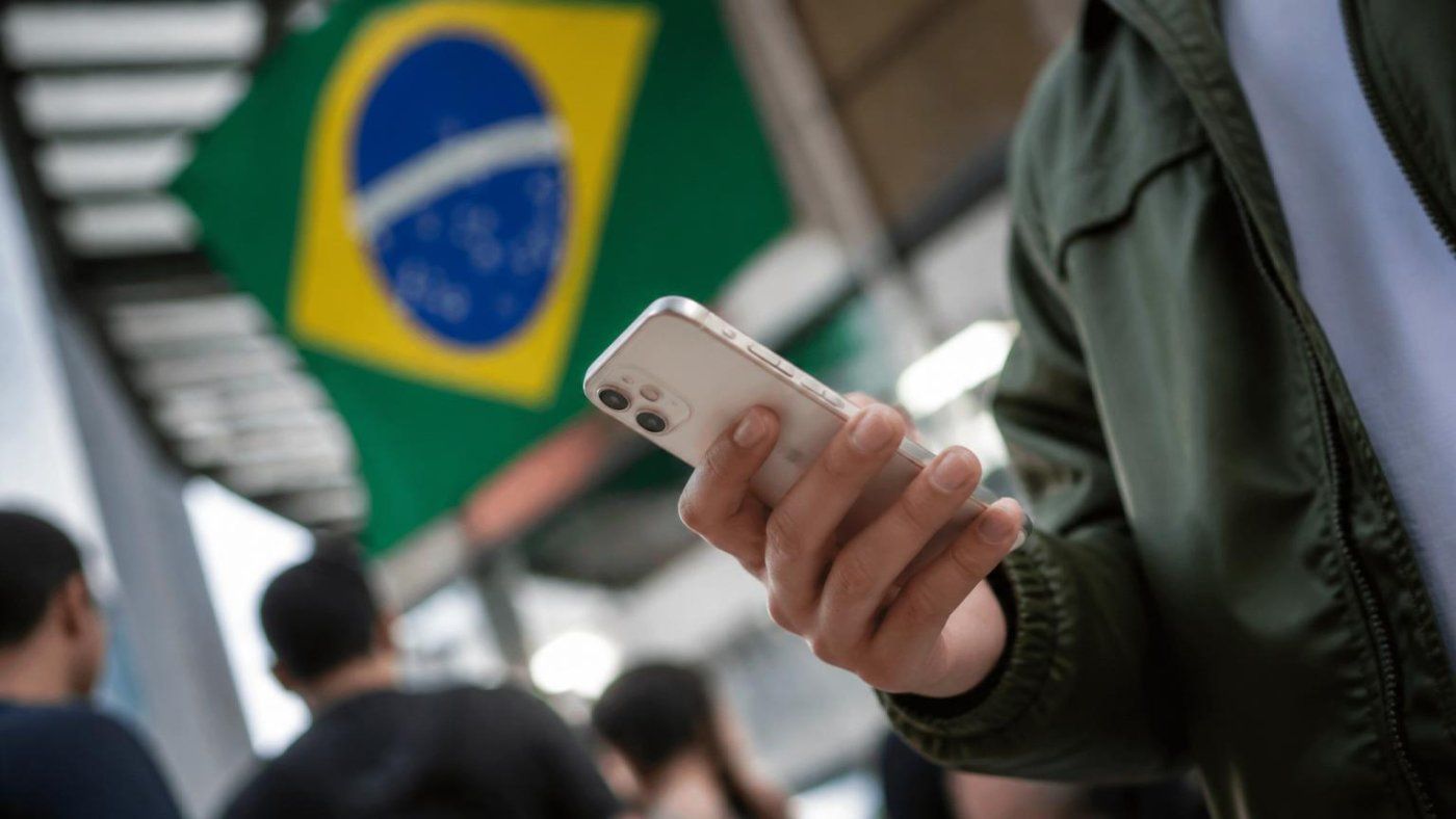 Apple abre Brasil a tiendas alternativas en iPhone, pero mantiene una comisión del 5 % fuera de la App Store