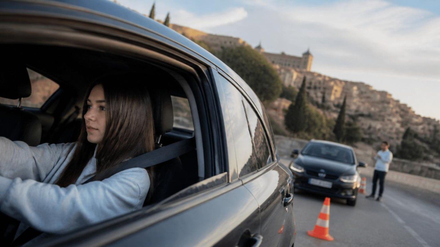 Lola Lolita se mudó un mes a Cuenca para sacarse el carnet en una autoescuela con 98% de aprobados