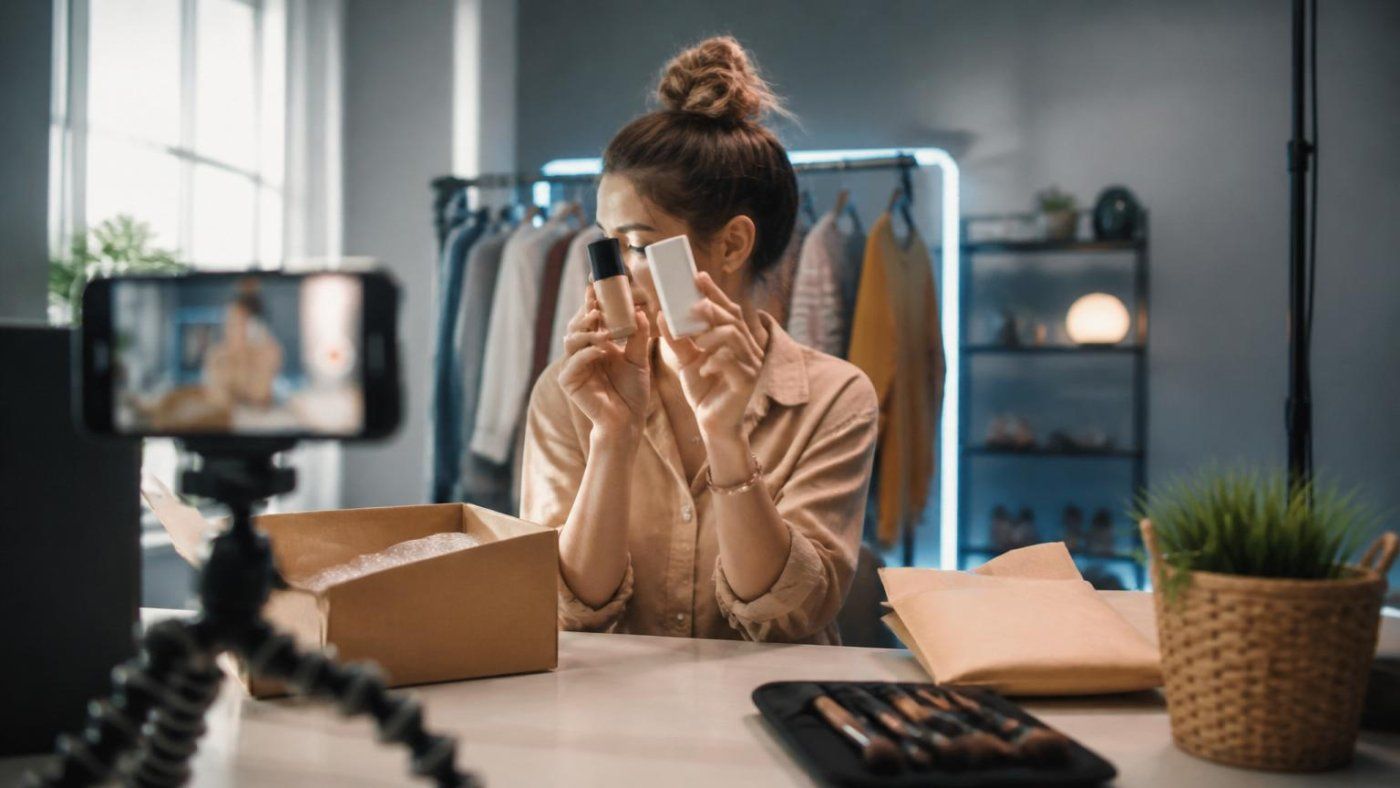 Renta 2026 aprieta a influencers: del 47% como autónomo al 25% en sociedad, bajo lupa de Hacienda