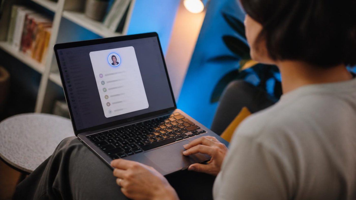 Google prueba un halo azul en Android para distinguir a quienes pagan por Google AI