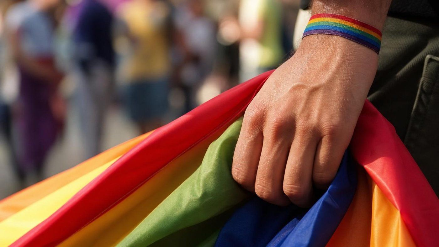 Dos vídeos llevan a Fiscalía una denuncia por odio LGTBI tras frases como “había que fusilar a todos los gais”