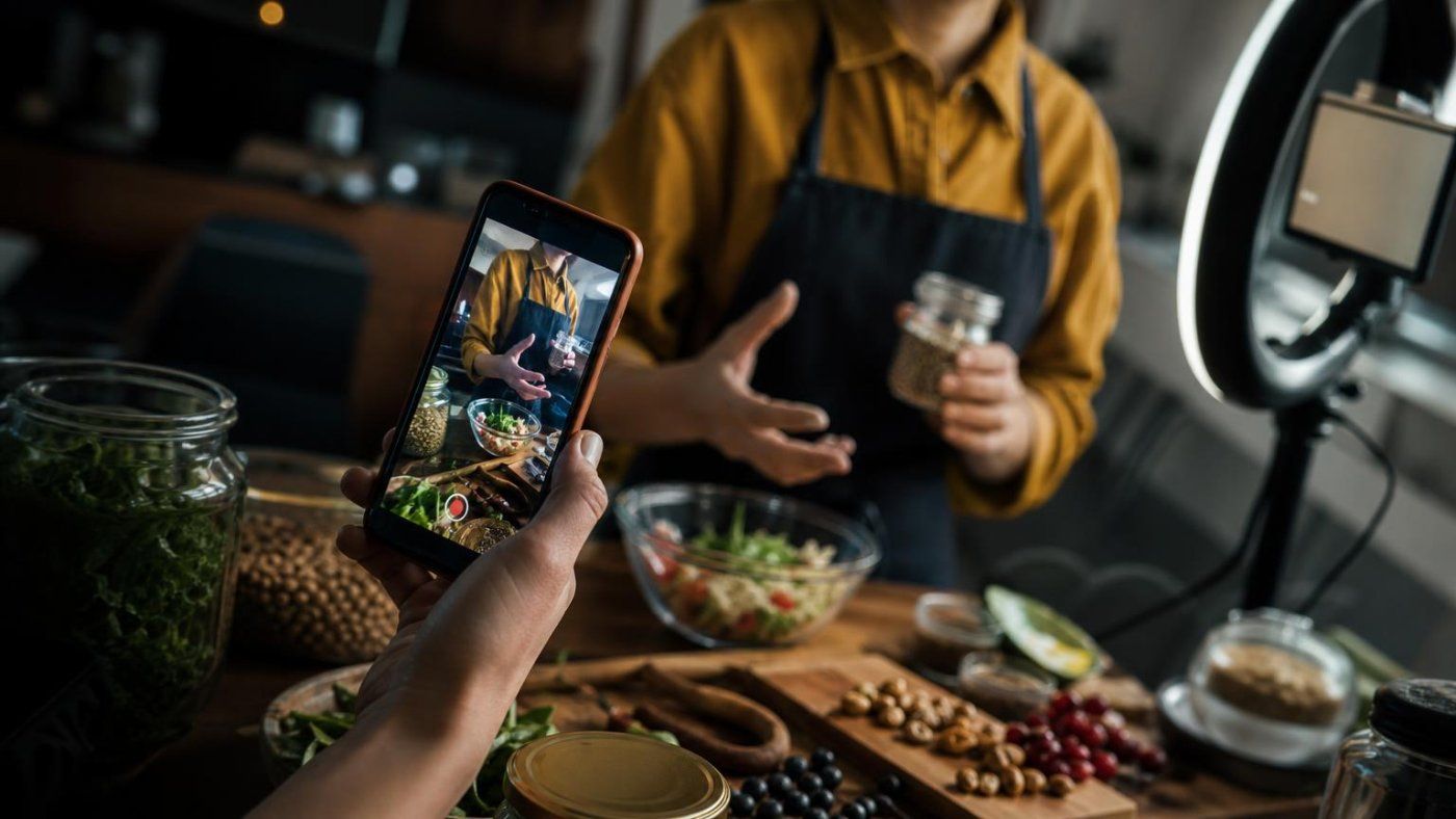 Cuentas de IA sobre alimentación ya suman 23 millones de seguidores y difunden bulos como si fueran expertos