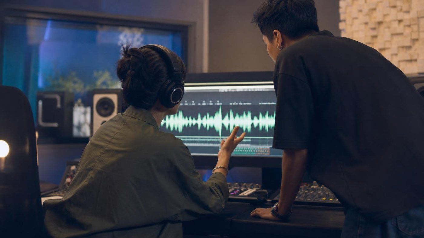 Spotify cobrará por remezclar canciones con IA y permiso del artista mientras Deezer ya recibe más del 50%