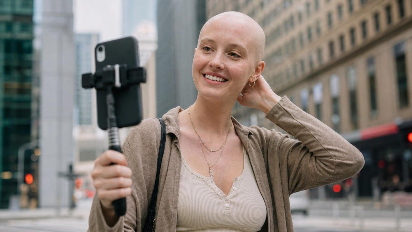 Murió a los 26 tras contar su cáncer ante más de un millón de seguidores en TikTok