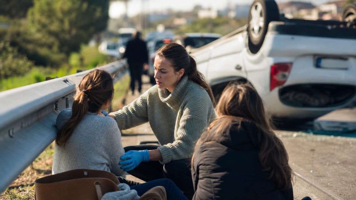 Marina Mese borró una historia de un coche volcado tras críticas por fotografiar la emergencia