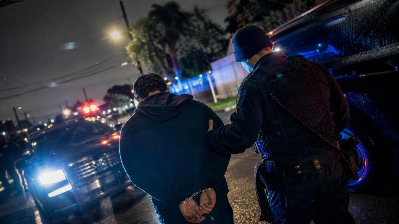 La Tafloo enfrenta dos frentes en Houston: arresto por presunto asalto y posible custodia de ICE