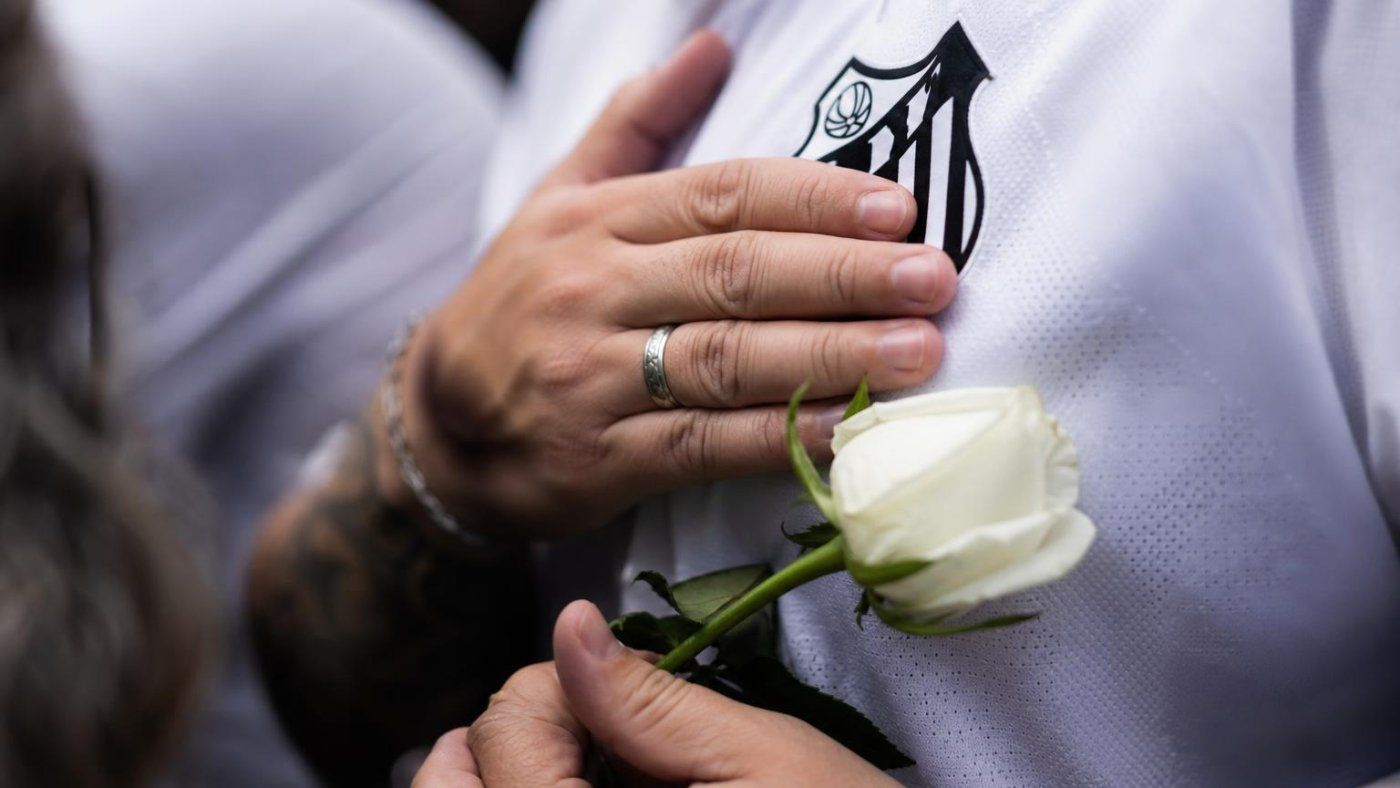 Muere a los 39 Naty Potira, la aficionada del Santos a la que Neymar dedicó una victoria