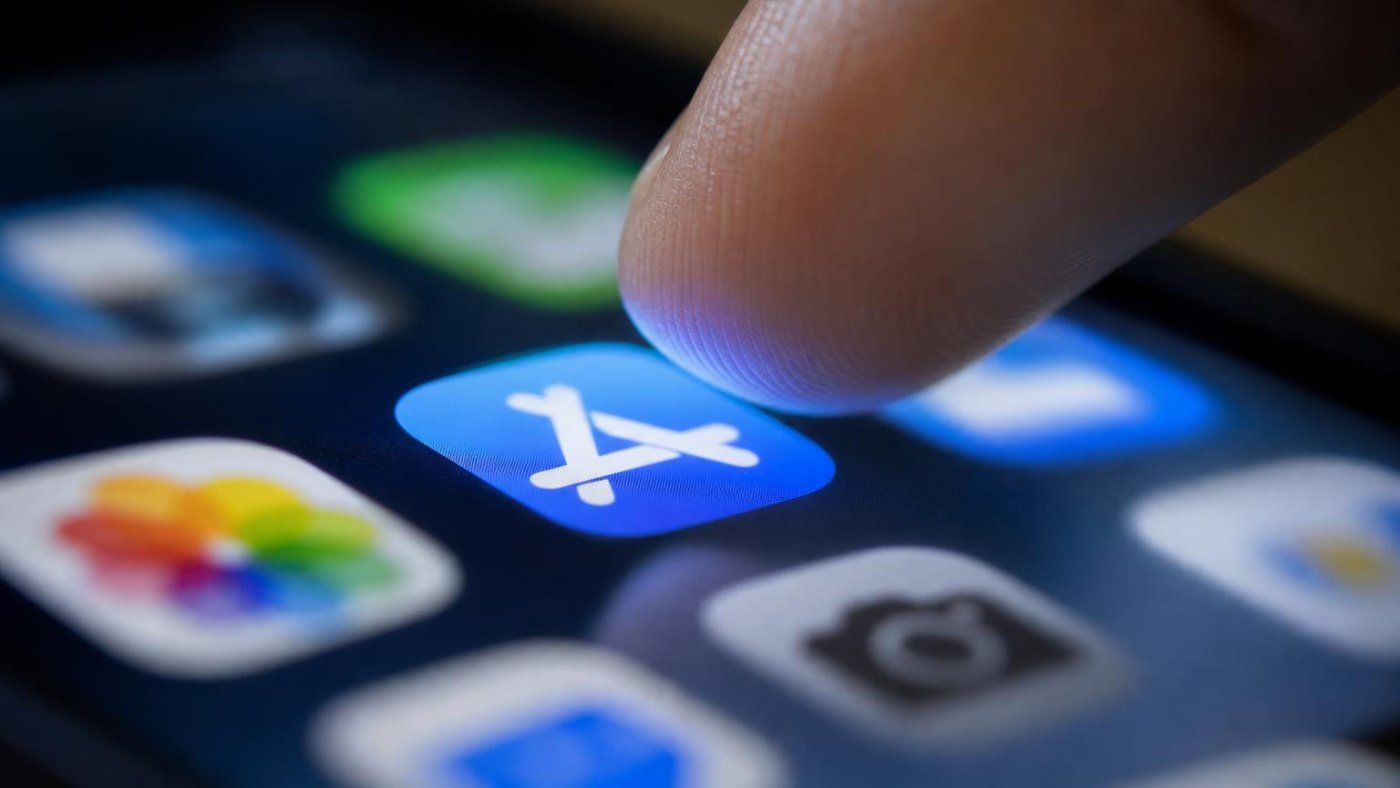 Apple veta apps que ocultan funciones de desnudificación tras pasar la revisión de la App Store